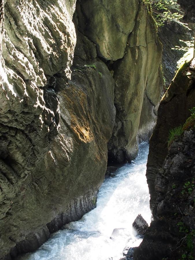 Riversong Centre Thermal Les Plans-sur-Bex Exteriör bild